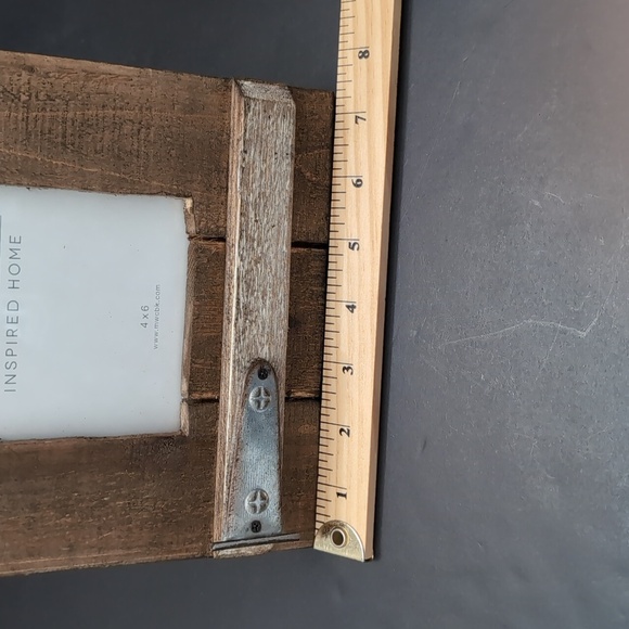 NWT,Set Of 2 CBK Designs Wooden Frames With Hinged Design. - Picture 7 of 9